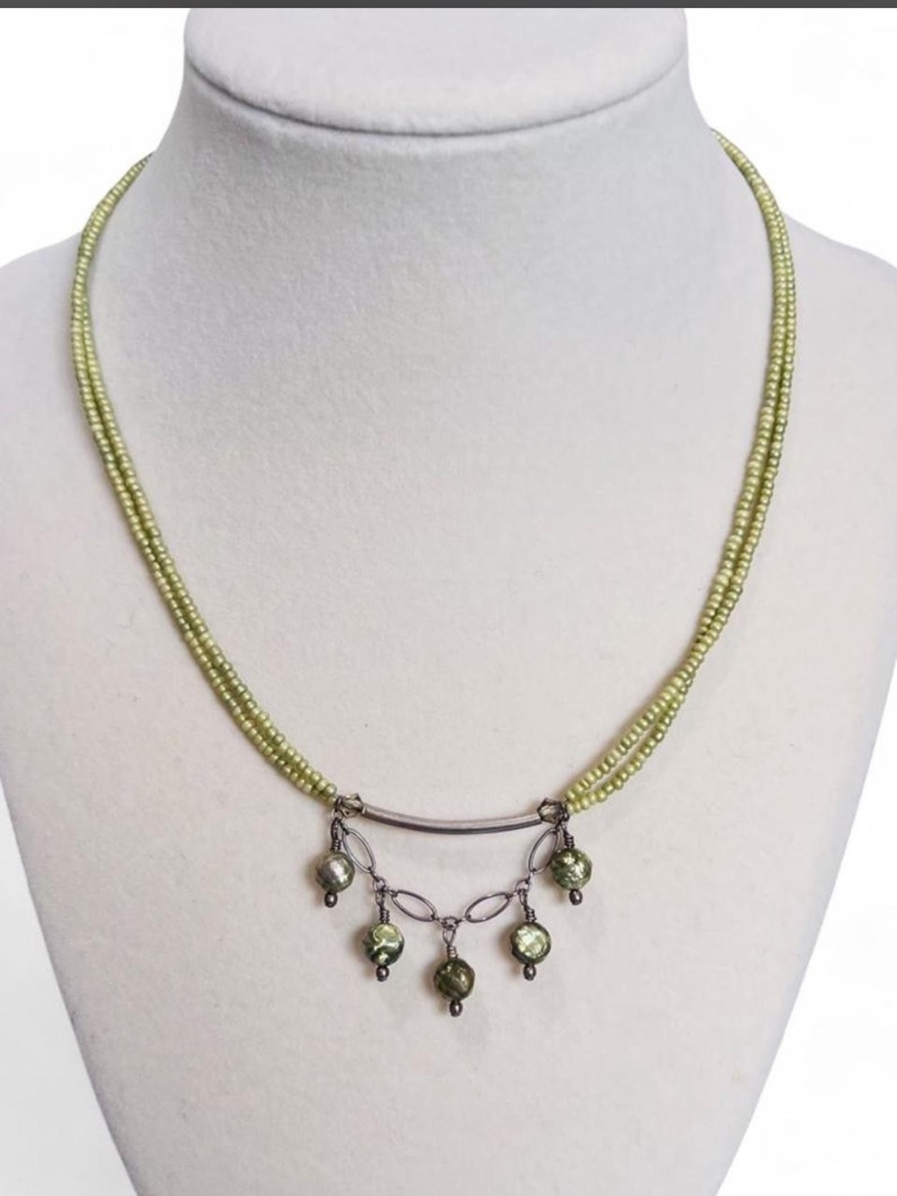 Green Beaded Statement Necklace with Silver-Tone Dangle Pendant
